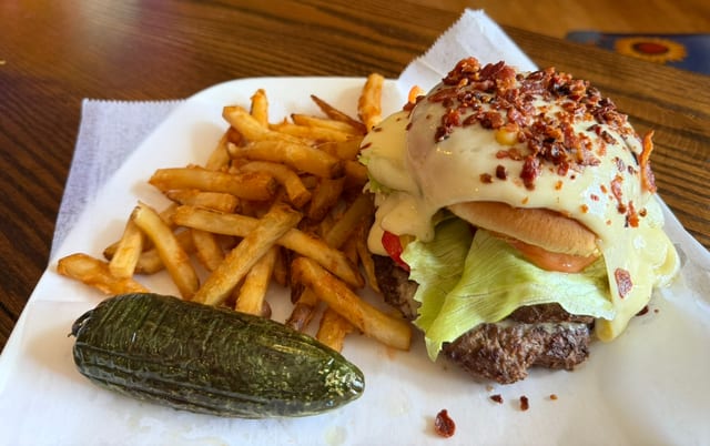 Azul Coqueta Burger.